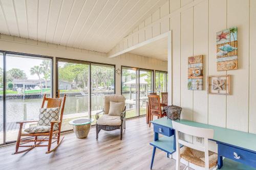 Crystal River Home Water Views and Boat Dock! in Crystal River, USA