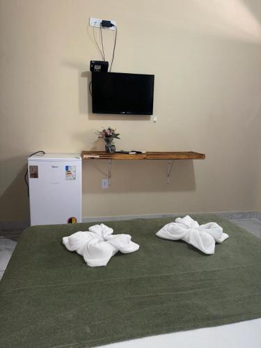 Standard Double Room image 4