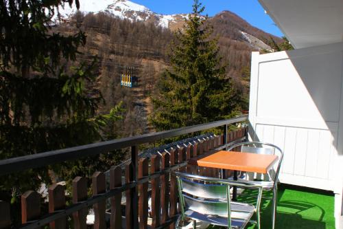 Two Connecting Rooms with terrace and mountain view