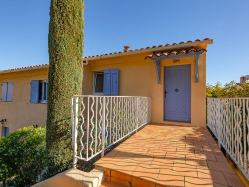 Studio Les Mimosas by Interhome in ติอูต ซูร์ แมร์