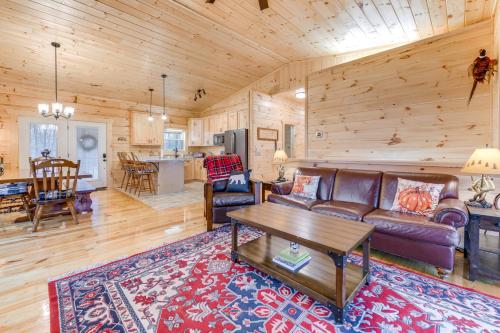 Smoky Mountain Cabin Rental with Hot Tub and Views! in Cosby, USA