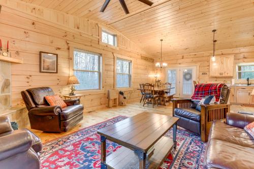 Smoky Mountain Cabin Rental with Hot Tub and Views! in Cosby, USA