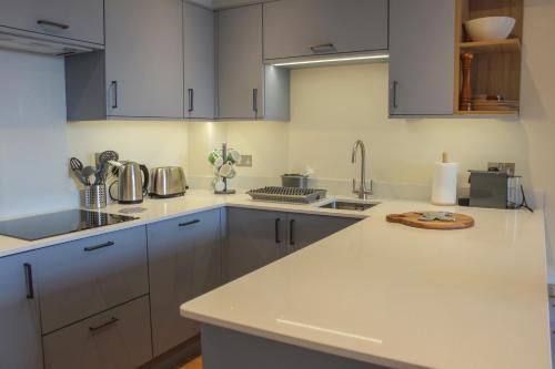 13 Combehaven - image 14
