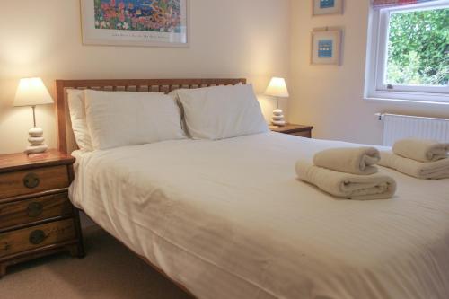 13 Combehaven - image 3