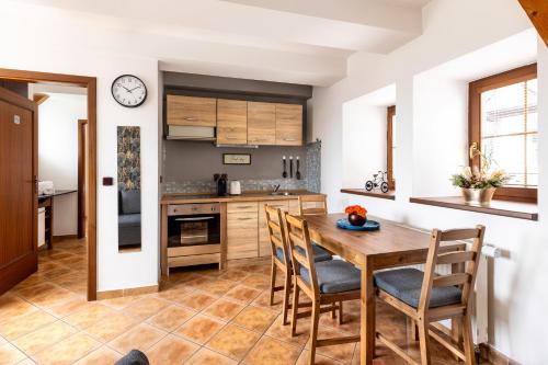 Kitchen, Apartmany v centru in Ceska Lipa