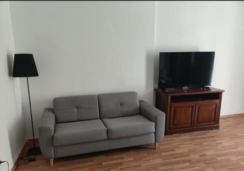 Christie's 3 central apartment to Bucarest 3