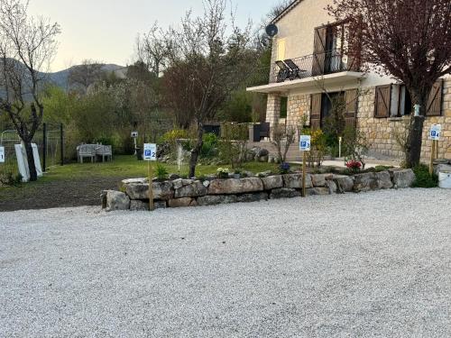 Bnb Castellane Chambre d'Hotes B&B
