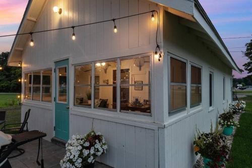Kalbus Cottage on Lake Winnebago in Oshkosh, USA