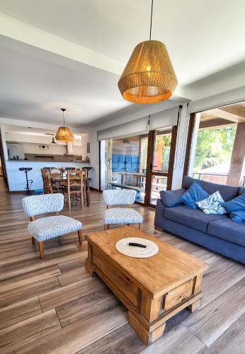 Three-Bedroom Apartment image 8
