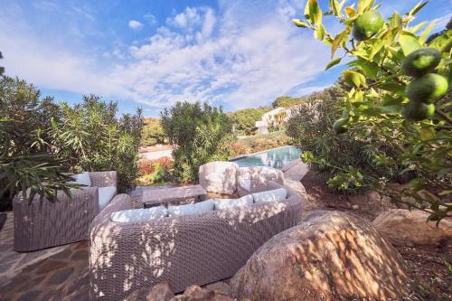 สภาพแวดล้อมโดยรอบ, Villa avec jardin et piscine in กัลวี