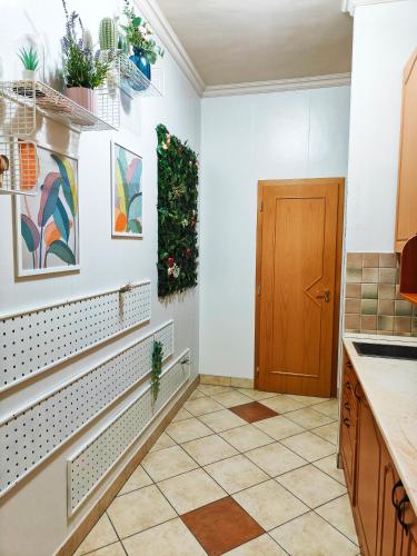King Apartment 4
