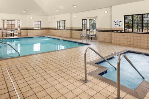 Staybridge Suites Minneapolis-Bloomington an IHG Hotel - image 11