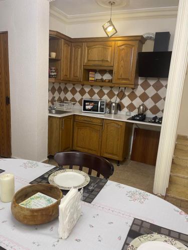 Beautiful & Cozy Newly remodeled 2 Bedroom - image 6