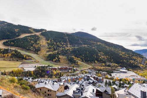 AndBnB I Grandvalira: Hogar Acogedor c. Terraza y Parking in El Tarter