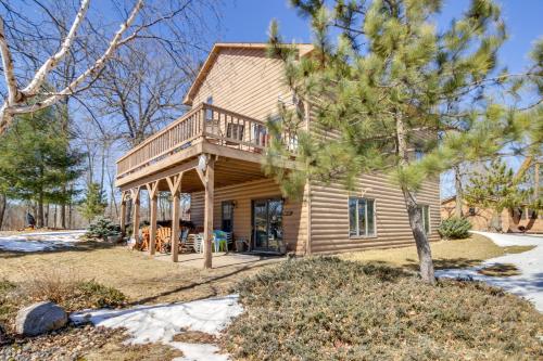 Park Rapids Cabin with Fire Pit and Lake View!