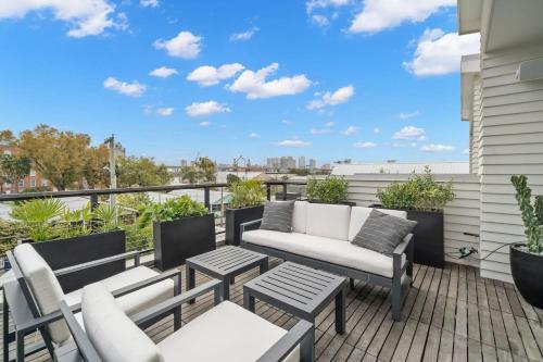 NEW! Casa Monte Cristo - Upscale Ybor Townhome in Tampa, USA