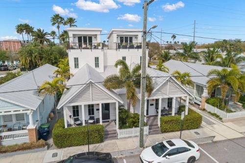 NEW! Casa Monte Cristo - Upscale Ybor Townhome in Tampa, USA