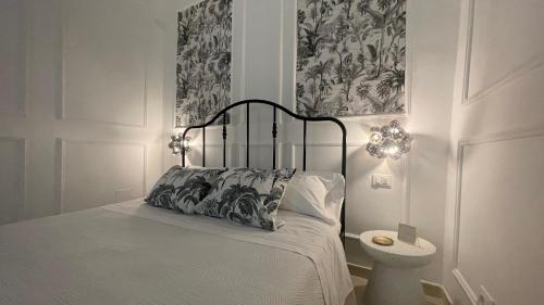 1 queen bed, 1 sofa bed