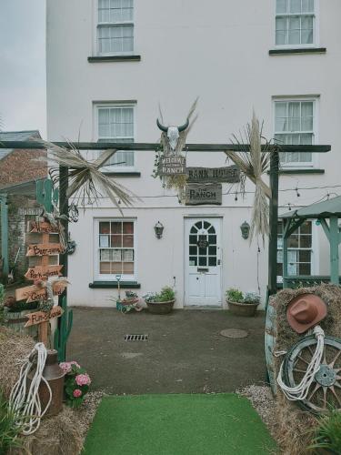 The Old Bank House Hotel