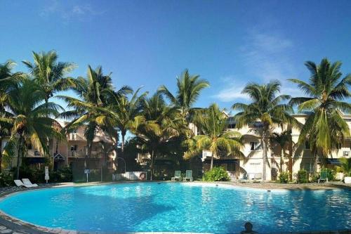 3 Bedroom Apartment in Flic En Flac - 3mins from beach - LD7