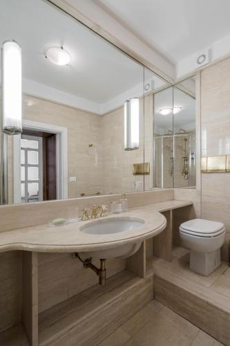 Star Beauty House, Rom (Foto 6)