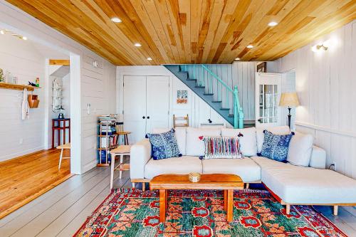 Cottage on the Coast