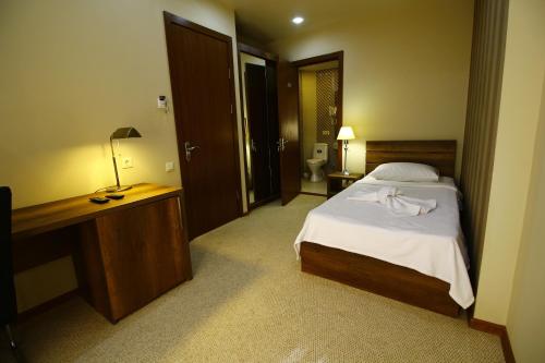 Single room, balcony