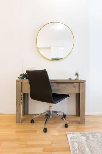 A Modern & Stylish Studio Next to Darling Harbour - image 6