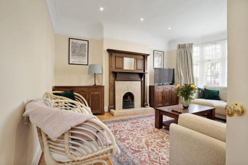 4 bed with parking and large private garden gîte à louer Finchley Memorial Hospital