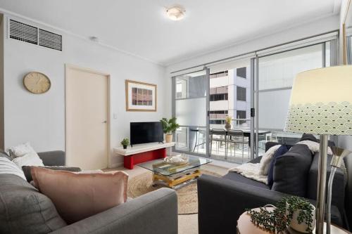 A Comfy 2BR Apt for 7 Next to Darling Harbour - main image