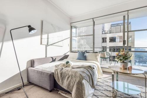 A Comfy 2BR Apt Amazing View of Darling Harbour - image 9