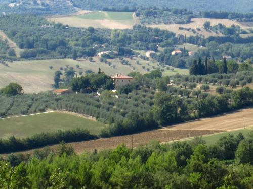  Casale dei Dotti in Colle Umberto