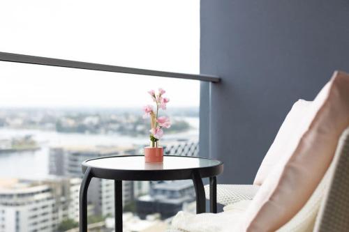 A Comfy & Spacious 2BR Apt Harbour View - image 7