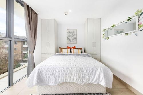 Comfy & Cozy Beach Studio 5min walk to Bondi Beach - image 9