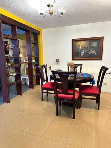 Casa Comoda Centrica con Garage in Puyo
