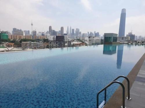A Stylish 2BR One Residence near Sunway Velocity - image 12