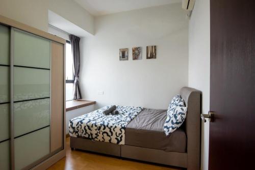 Chic 3BR in Danga Bay with Water Views & Parking, Johor Bahru (foto 4)