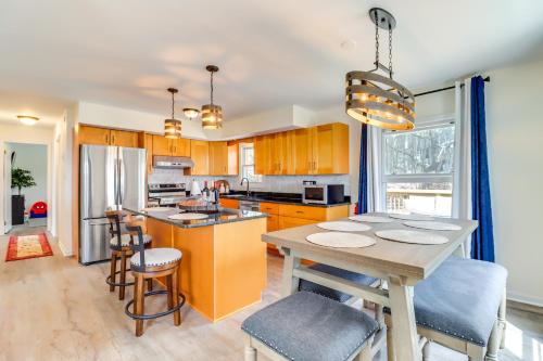 Family-Friendly Albrightsville Cabin Deck and Views in Albrightsville, USA