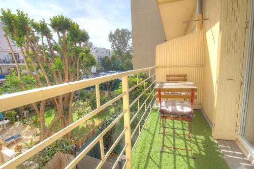 Bright studio "Le Printemps" with air conditioning - Location saisonnière - Antibes