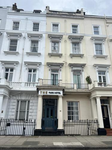 The Park Hotel - image 6