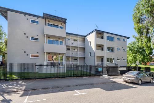 المنظر الخارجي, Contemporary 1-Bed Apartment with Park Views in Parkville