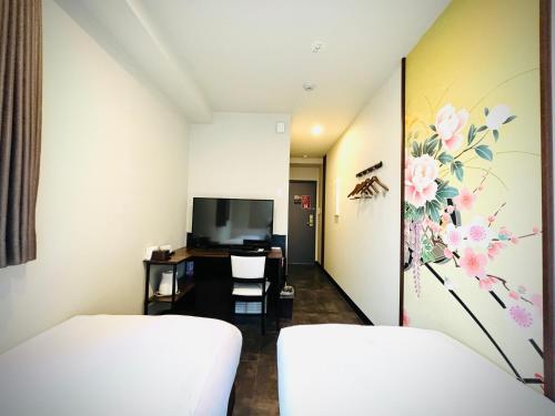 room detail thumbnail 1