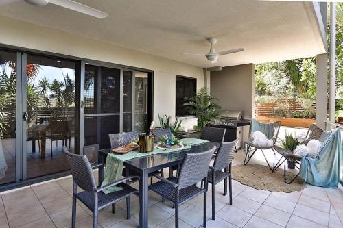 Coral Break - Three-bedroom beachfront unit