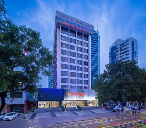 Kaiserdom Hotel - Visit Canton Tower & Beijing Road , Shuttle Bus to CantonFair Complex & Breakfast during Canton Fair period