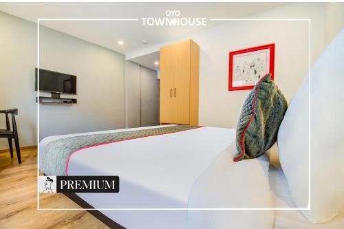 Townhouse 165 Netaji Road