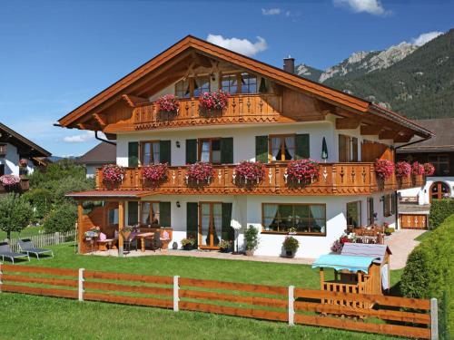 "Karwendel" Modern retreat