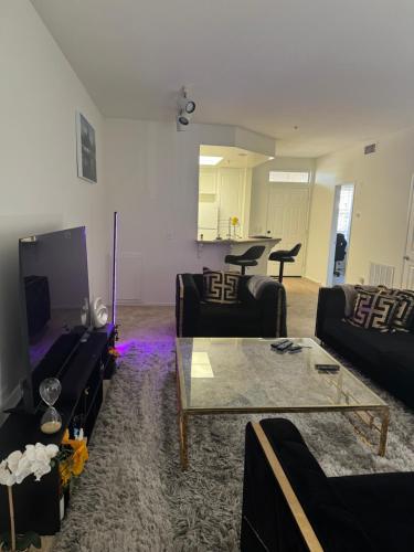 Affordable apartment with higher comfort in Irvine, USA