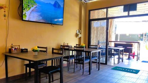 Lucky Patong Inn Hotel - 레스토랑