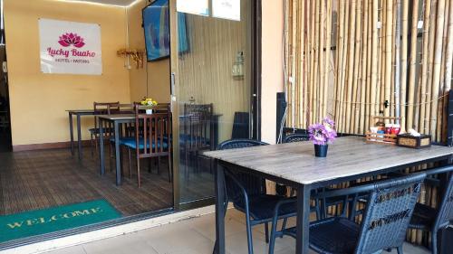 Lucky Patong Inn Hotel - 레스토랑