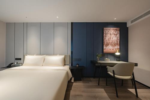 room detail thumbnail 1